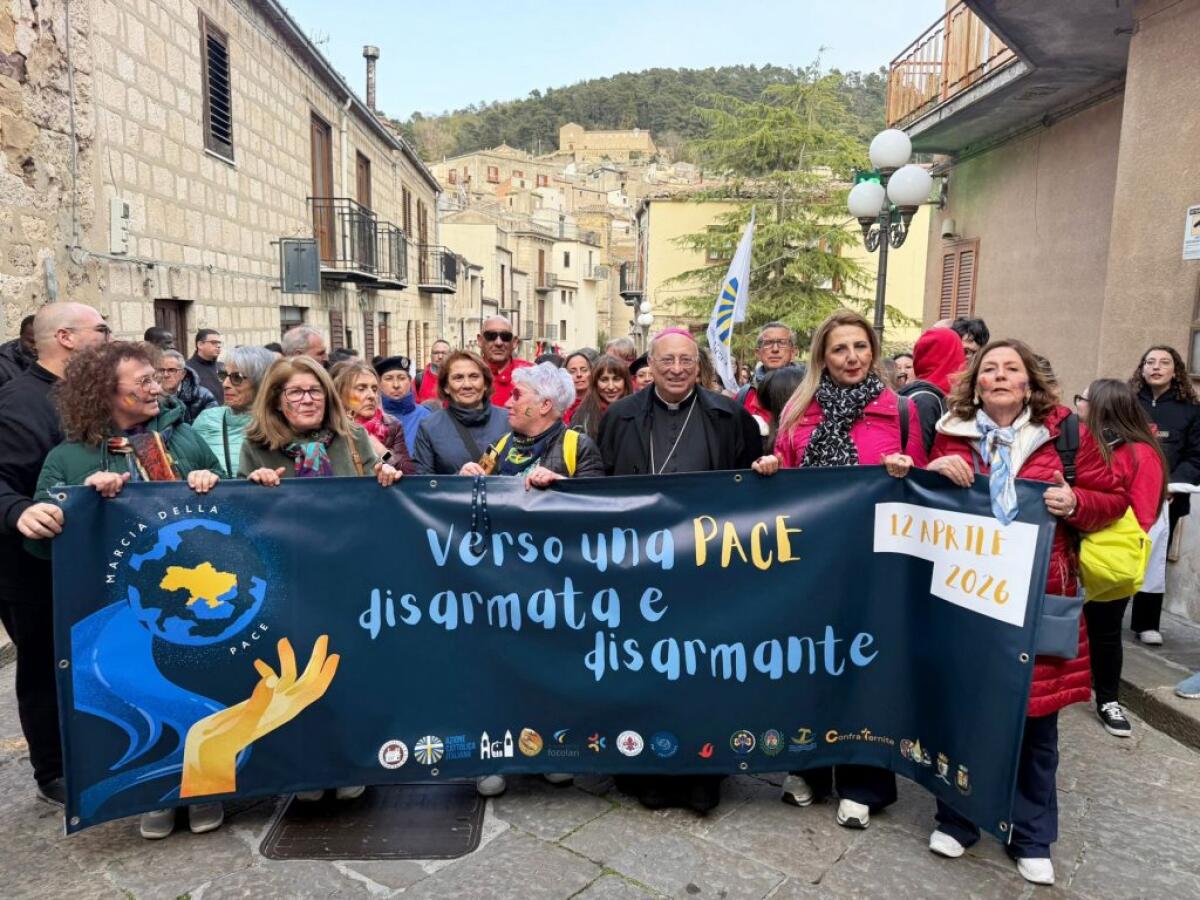 Petralia Sottana: Una Marcia della Pace per Rifiutare la Guerra e Promuovere l’Obiezione di Coscienza - 