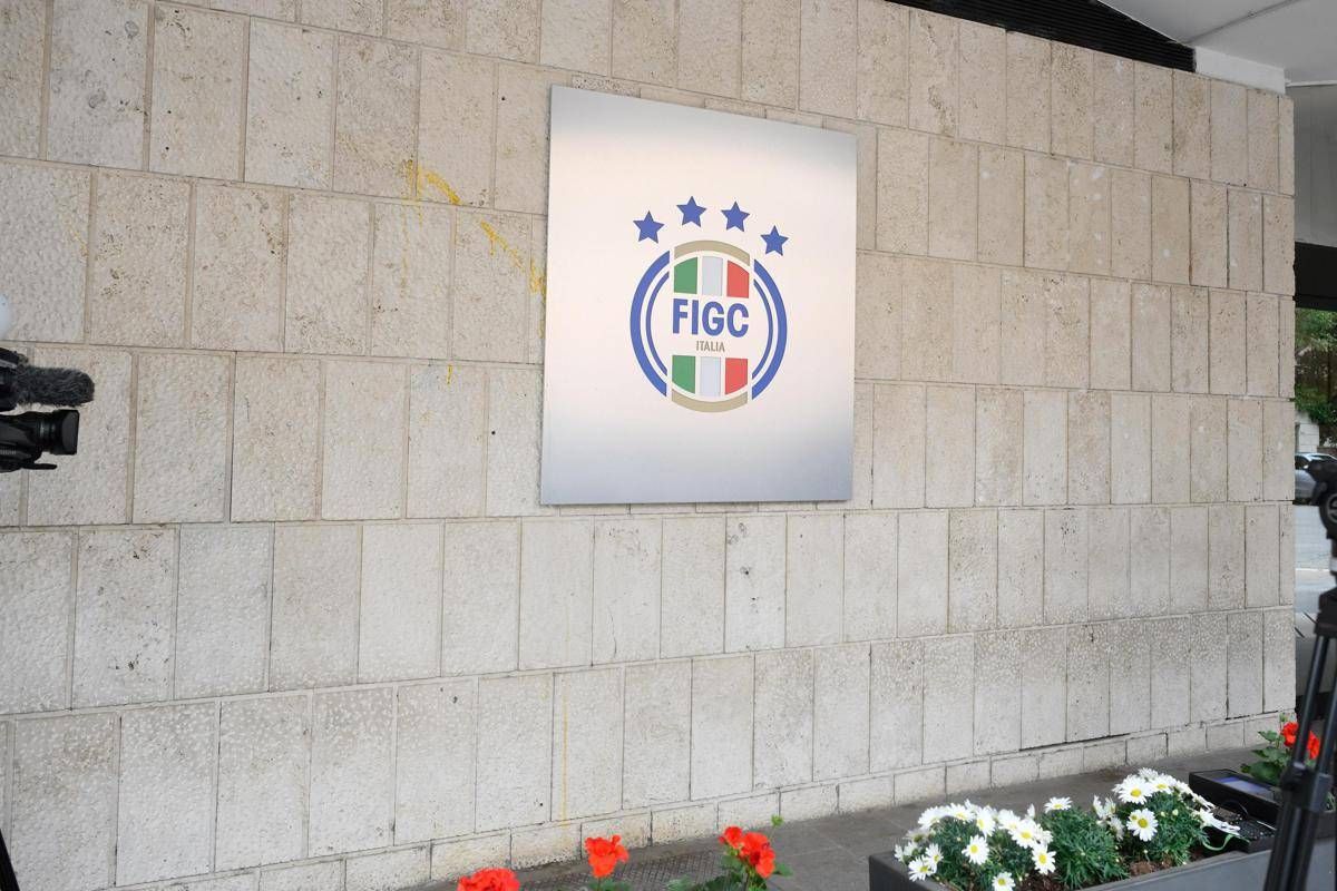 Inchiesta arbitri, ipotesi commissariamento Figc: cosa può succedere - 