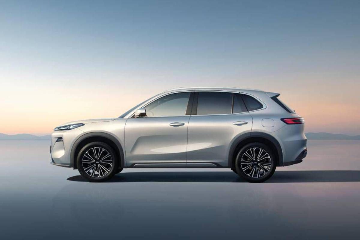 Geely, nel 2025 superati i 3 milioni di veicoli venduti (+39%), +90% modelli elettrificati - 