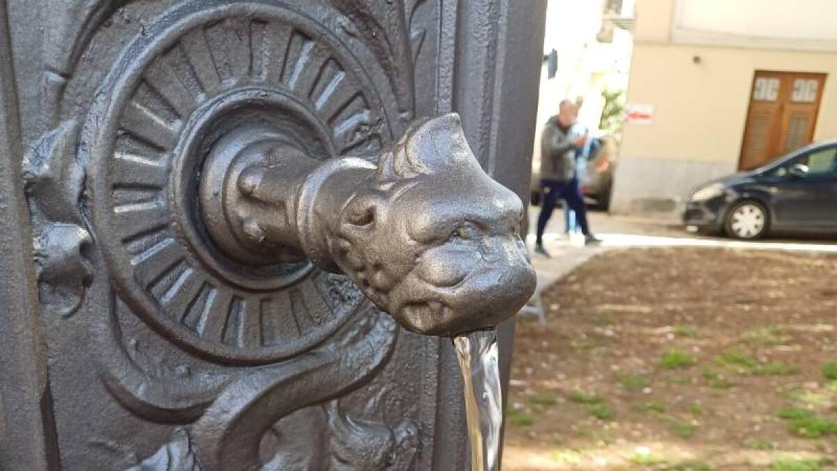 Installata una fontanella storica dal Comune di Palermo in via dei Benedettini - 