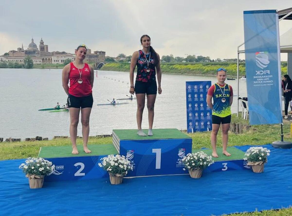 Anastasia Insabella del Circolo Canoa Catania conquista l'oro nel K1 Junior all'International Race di Mantova - 