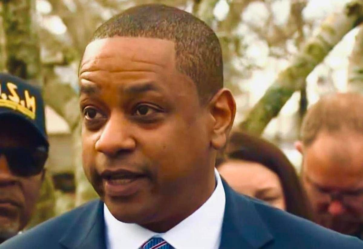 Virginia, ex vicegovernatore uccide la moglie e si suicida: tragedia davanti ai figli - 