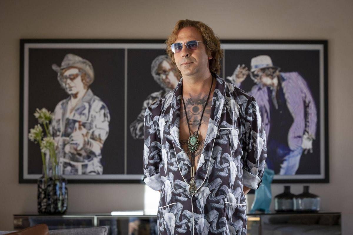 Checco Zalone arriva su Netflix con 'Buen Camino', l'annuncio con un video con tutti i suoi personaggi - 