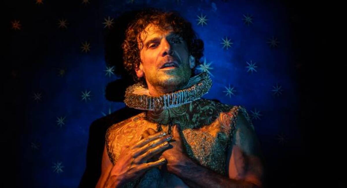 Francesco Montanari porta in scena l'ambizione e la rabbia in "Storia di un cinghiale" al Teatro Biondo di Palermo - 