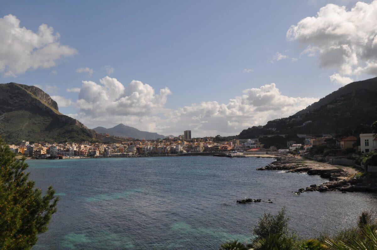 Movimento 5 Stelle contro il Comune di Palermo: allerta sul progetto di scarico a Punta Matese - 