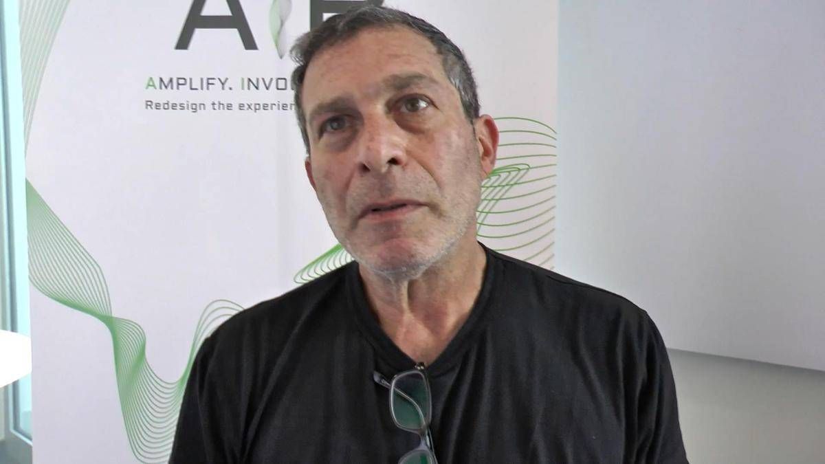 Miastenia gravis, l'artista Daniel Wurtzel: "Liberatorio accettare di non controllare tutto" - 