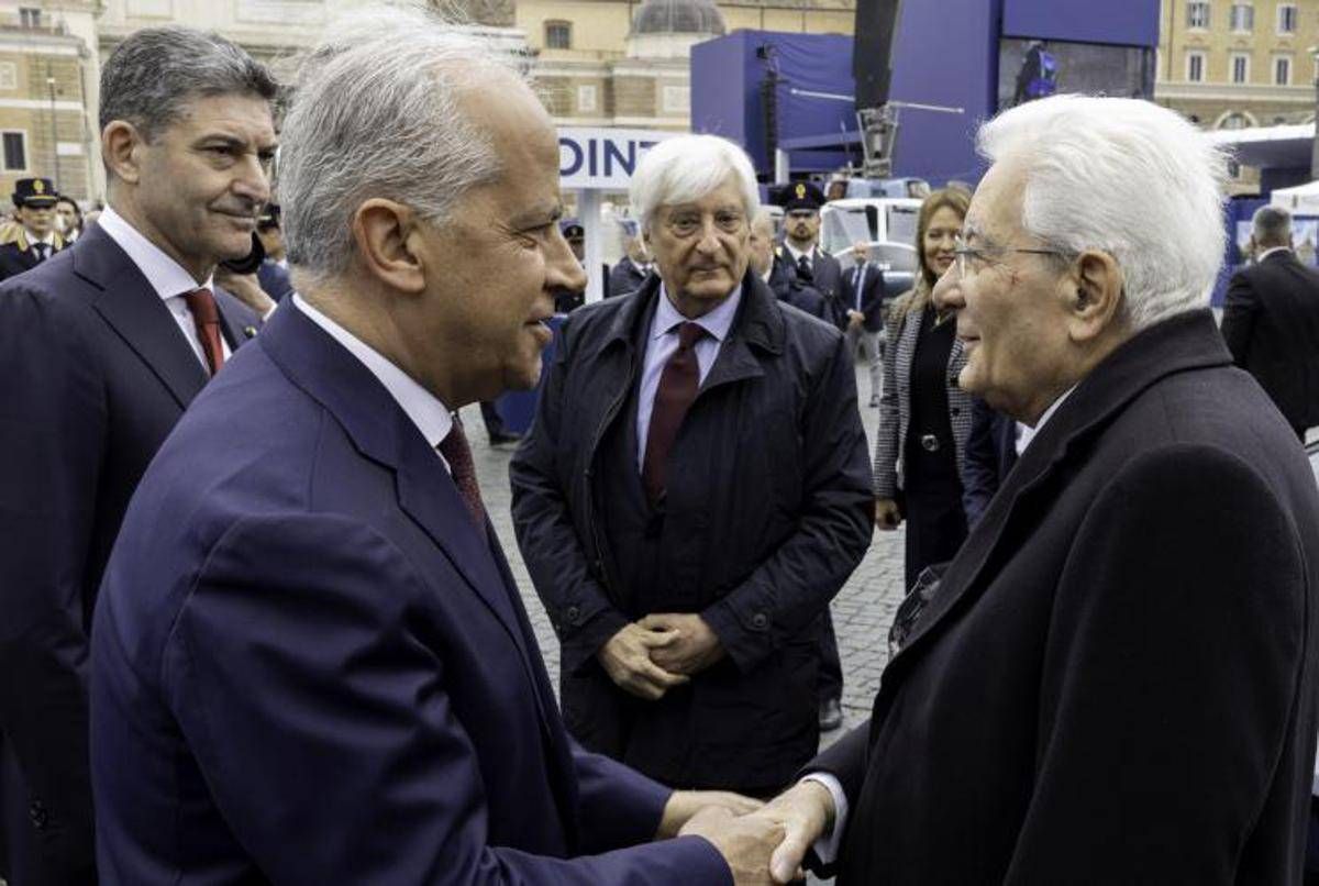 Roma, Mattarella visita lo 'Spazio legalità' a piazza del Popolo - 