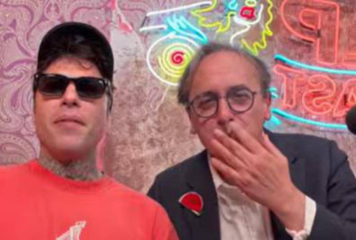 Bonelli e la gag dello spinello da Fedez: "Niente di preparato, ho fumato per lanciare un messaggio" - 