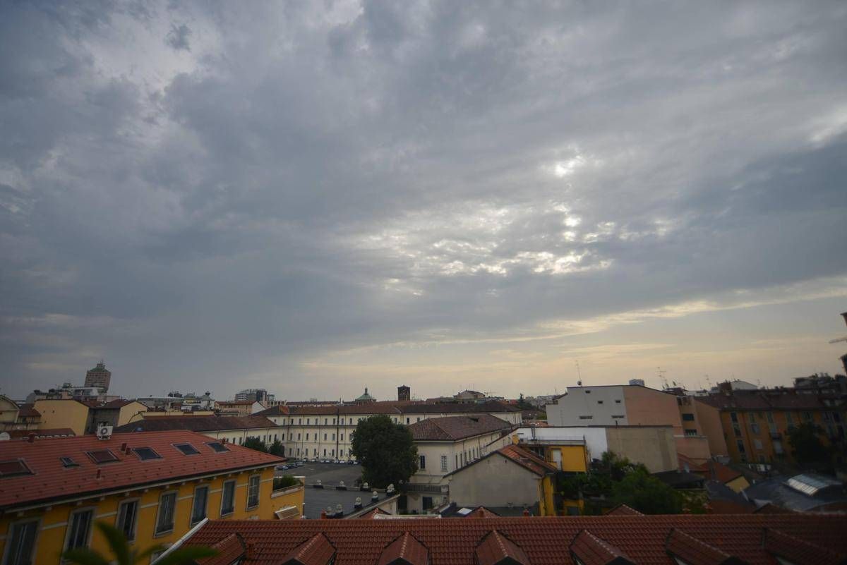 Piogge, vento e qualche temporale fino a mercoledì: poi svolta calda e anticipo d’estate - 