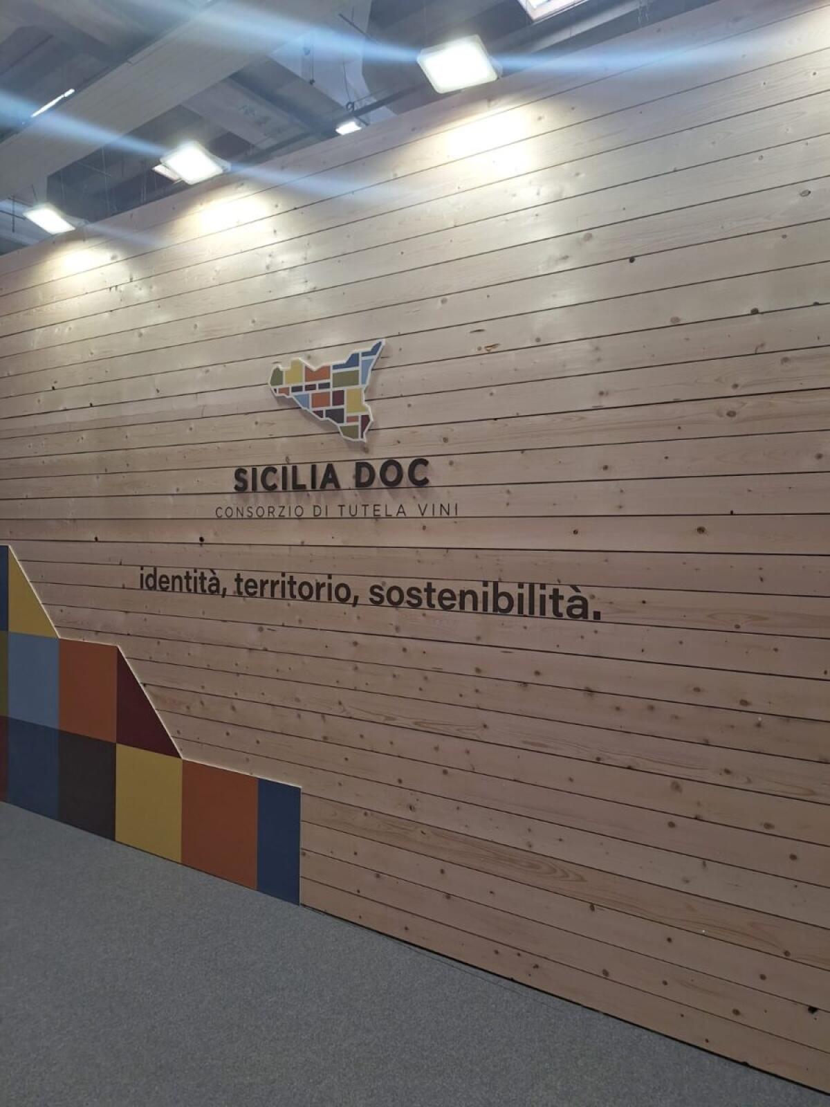 Assovini Sicilia presenta un fitto programma di eventi a Vinitaly 2026 per valorizzare il vino siciliano e il suo posizionamento globale - 