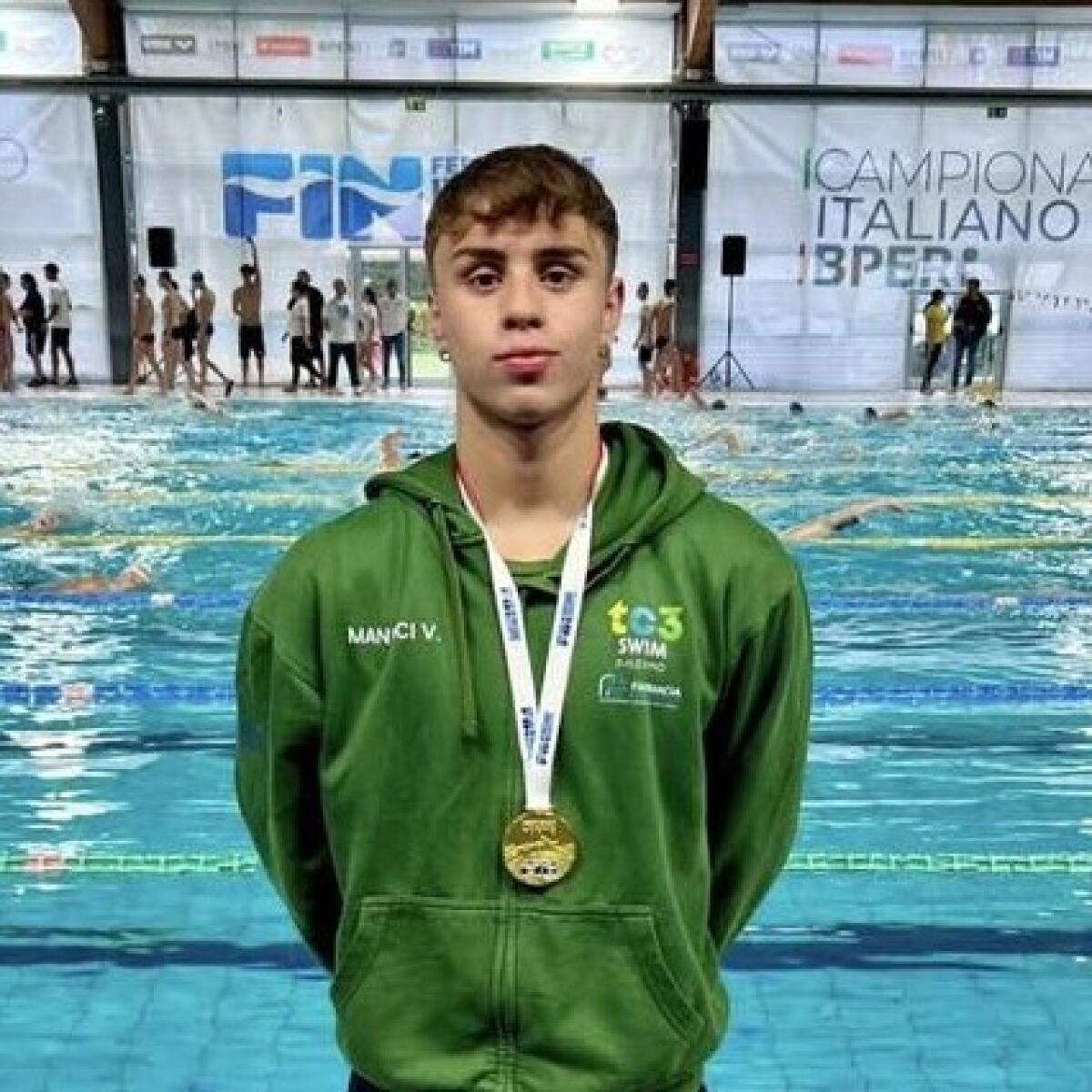 FIN Sicilia: Vincenzo Maniaci conquista tre medaglie e riscrive la storia del nuoto ai Criteria - 