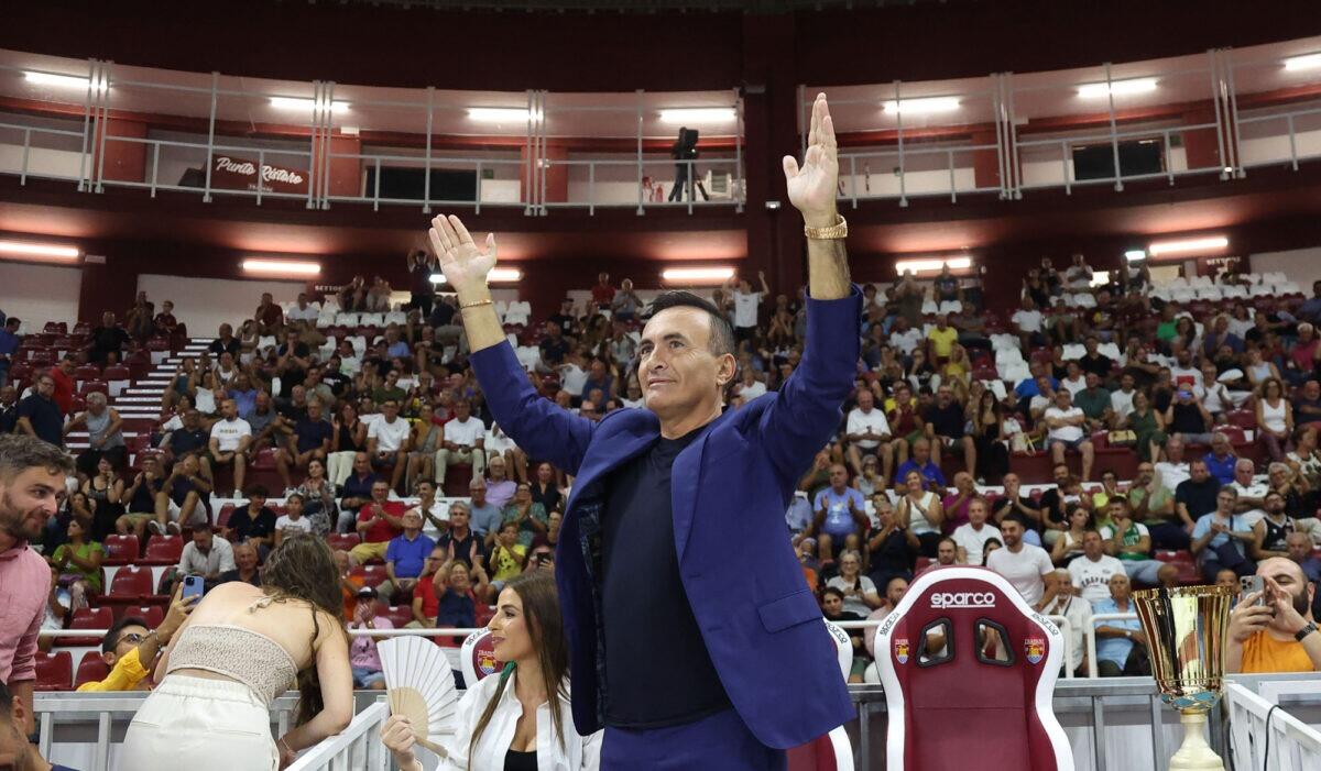 Trapani Shark Smentisce le Accuse della FIP Sicilia: Chiarezza Sulla Comunicazione Mancata - 