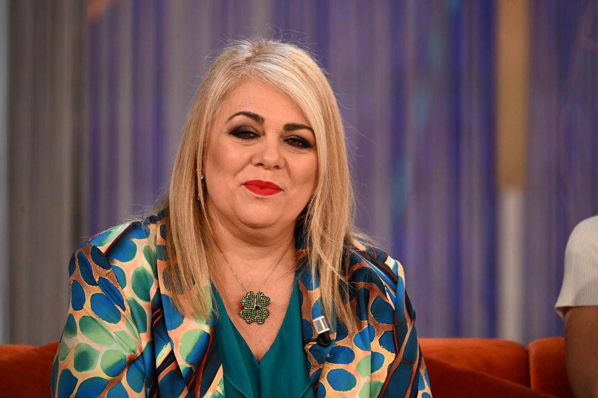 Rossella Erra, la difficoltà di rimanere incinta: "Mi sono sentita sbagliata per tanto tempo" - 