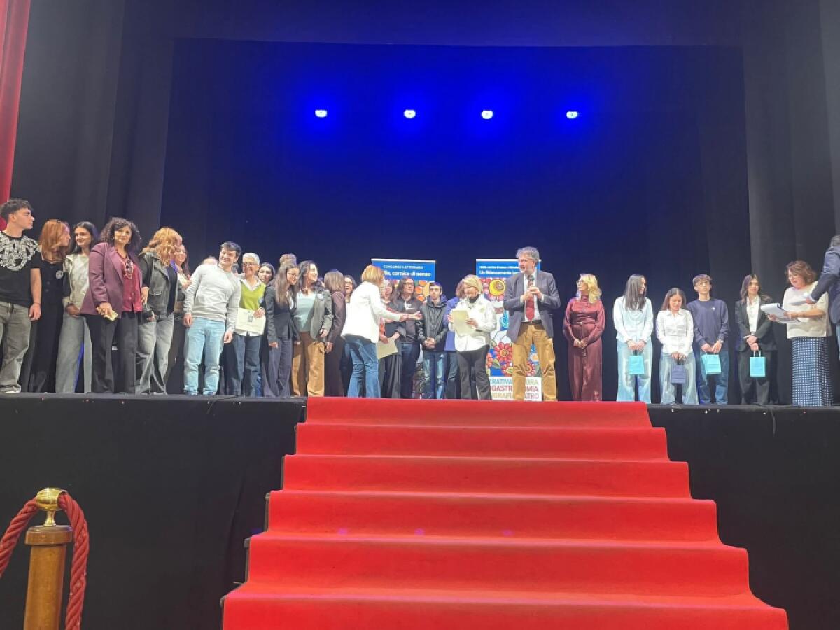 Sicilia Cornice di Senso: Il Comune di Caltanissetta Accoglie la Creatività Artistica - 