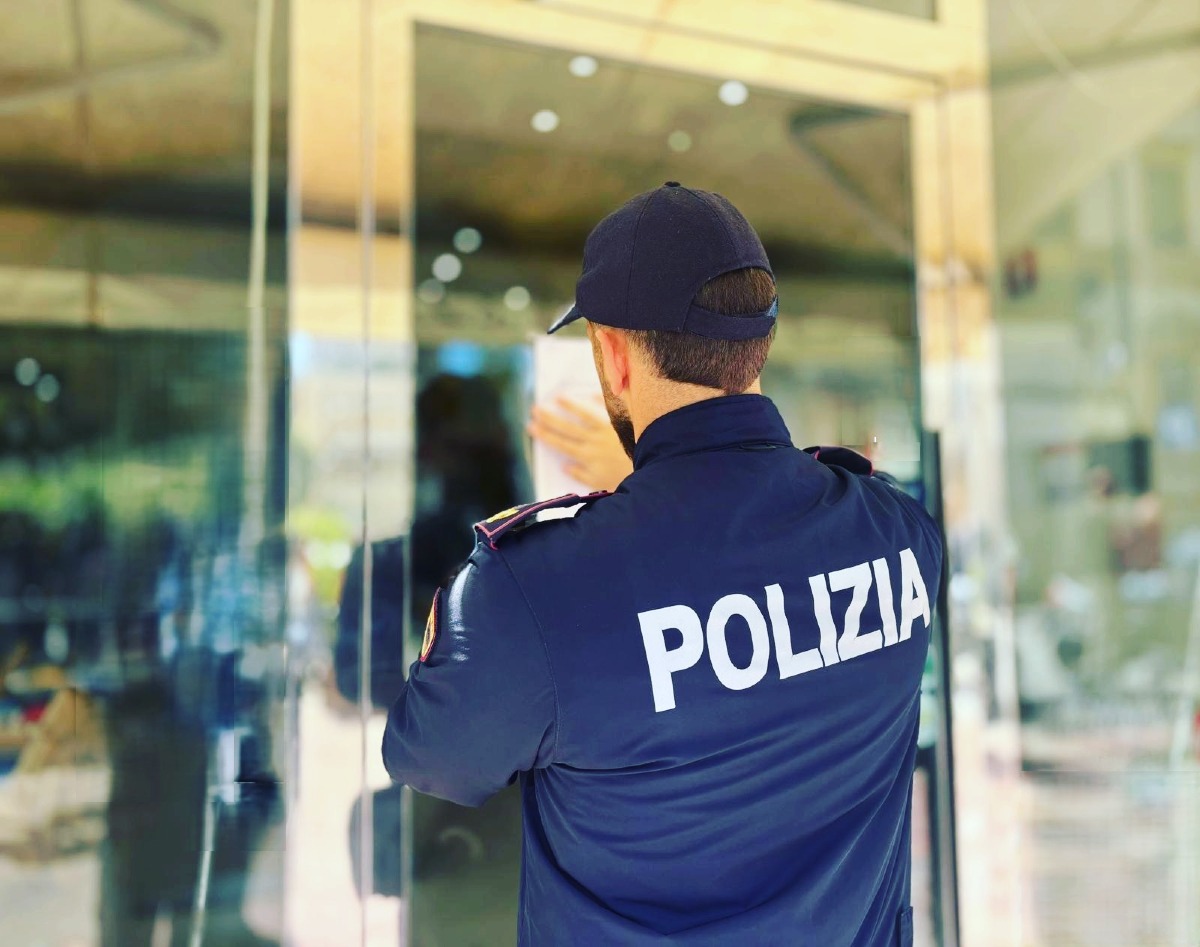 Agrigento: sospesa per otto giorni una sala giochi e scommesse per frequentazione di pregiudicati - Credit Foto Questura di Agrigento