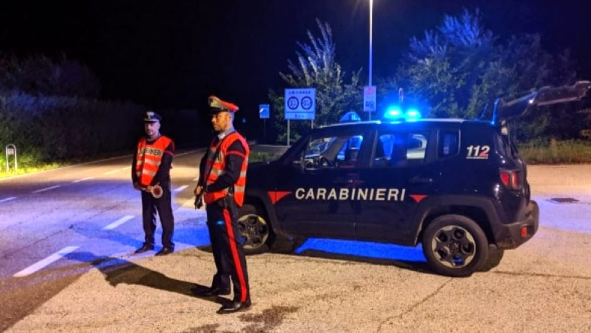 Inseguimento a Borgo Nuovo: arrestato 20enne dopo il lancio di 40 g di hashish - 