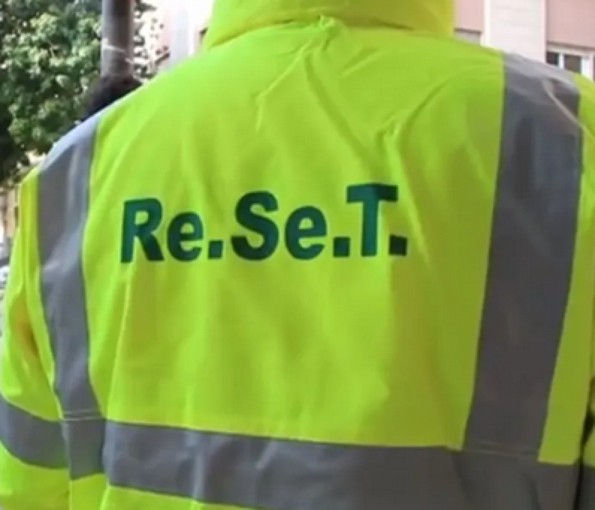 Reset, altri nove indagati per presunto assenteismo: timbrature sospette e danni fino a 50 euro - 