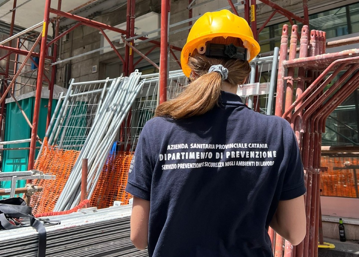 Sicurezza sul lavoro a Catania: 1.043 controlli, 934 violazioni e sanzioni per 1,1 mln nel 2025 - Credit Foto Asp Catania