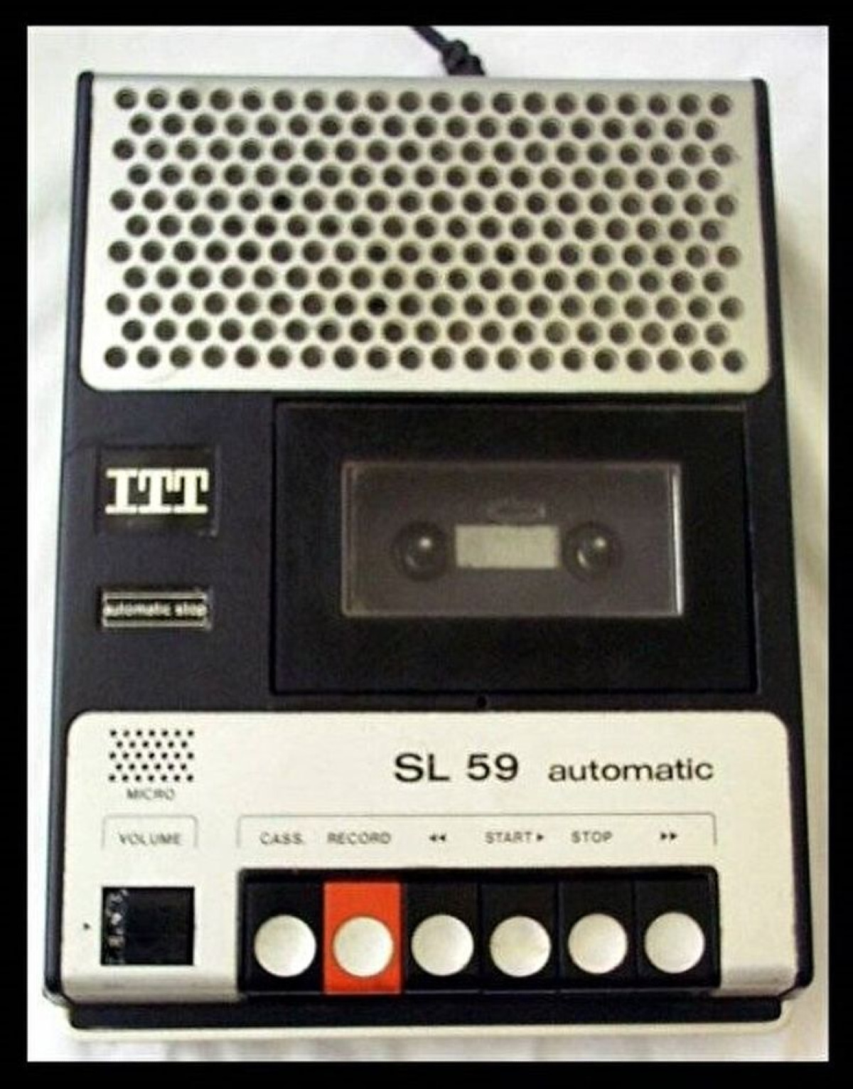 Il registratore a cassette: il suono indimenticabile di una generazione - 