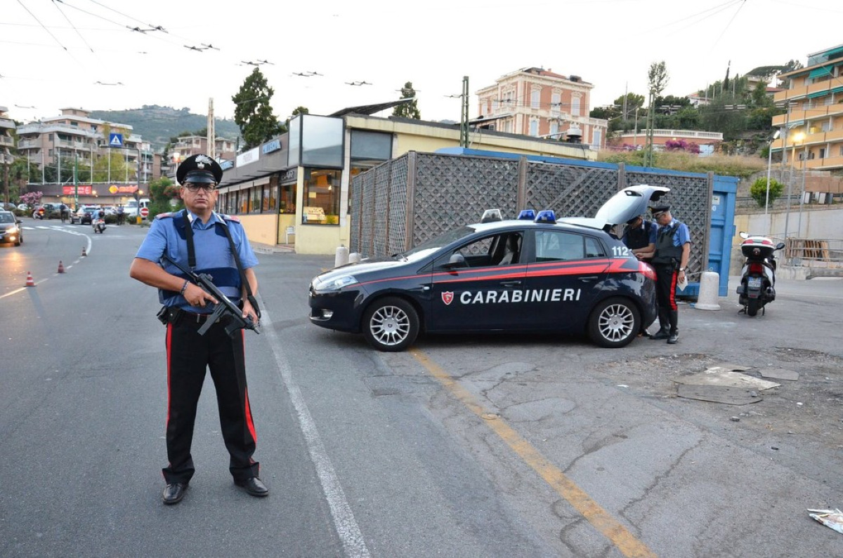 Due arresti nel centro di Palermo: ladro di alcolici e motociclista in fuga - 