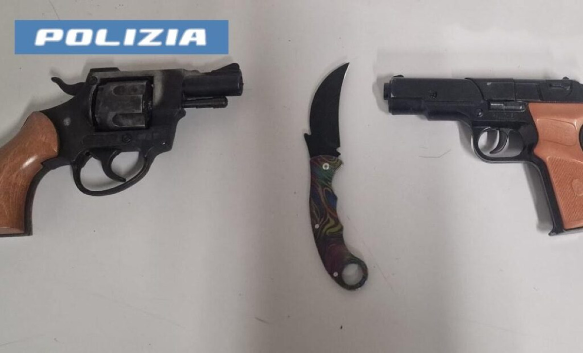 Catania, due minorenni arrestati per rapina con pistola simulata in Corso dei Martiri - 