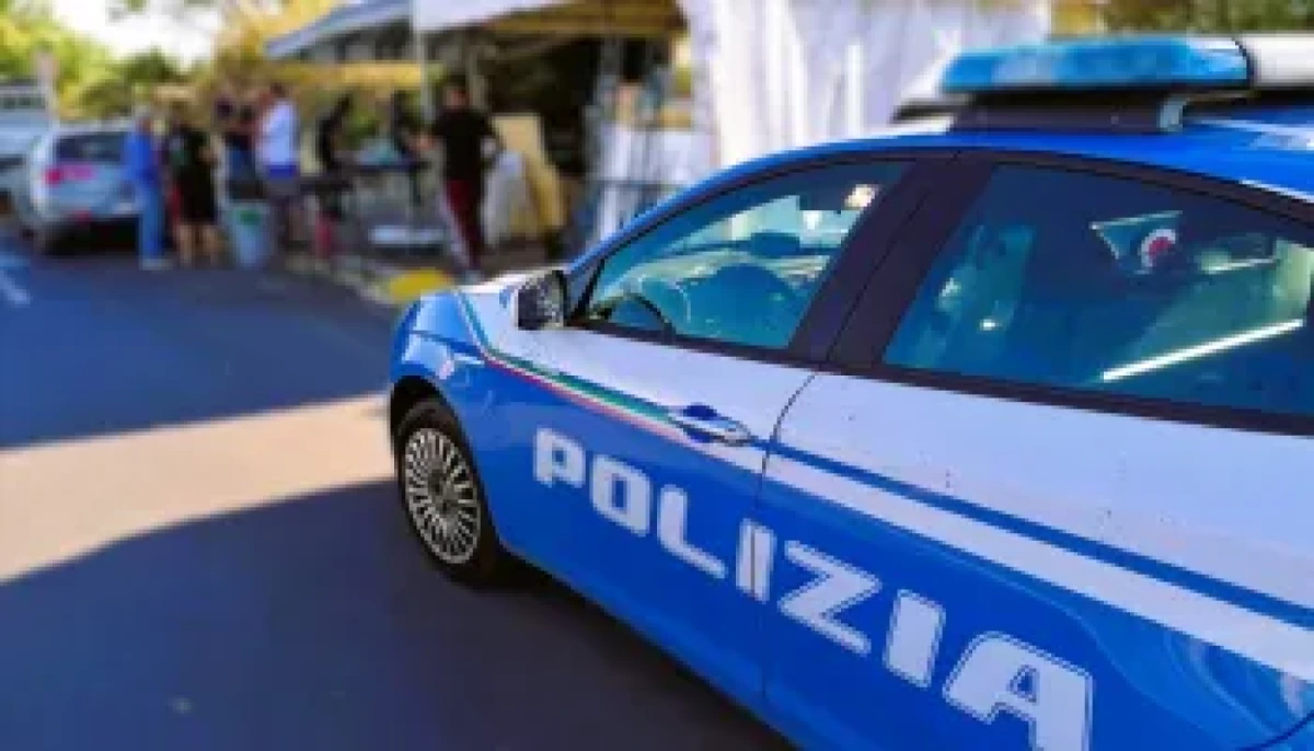 Catania: sequestrati 160 kg di alimenti e denunciato titolare di chiosco, 17 sanzionati per violazioni stradali - 