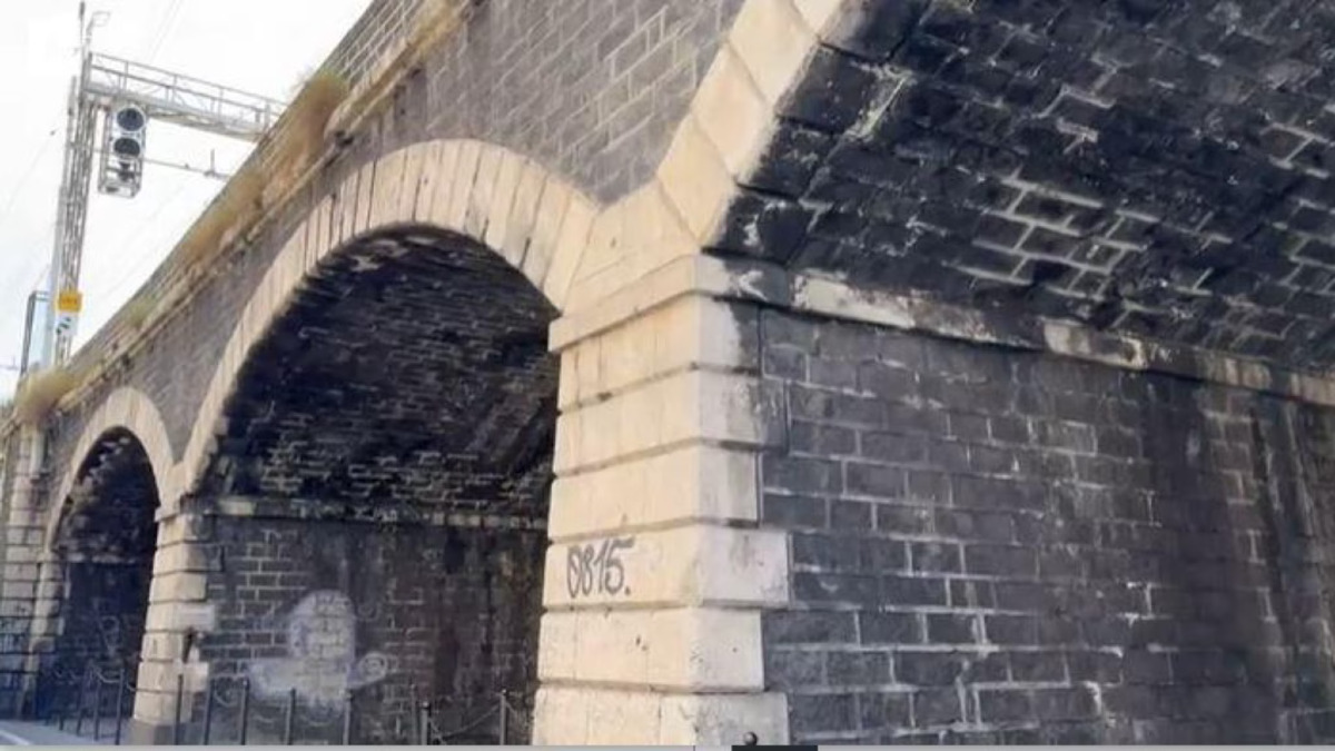 Catania approva la mozione per restaurare gli Archi della Marina e trasformarli in percorsi pedonali e ciclabili - 