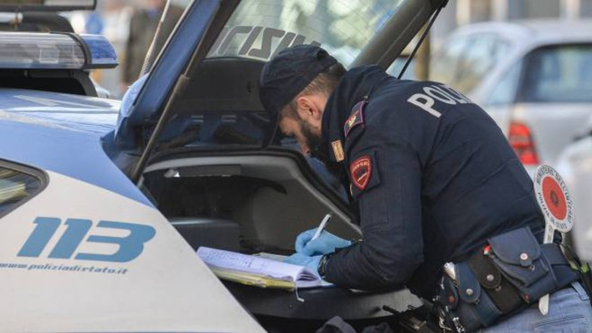Catania: oltre 100 motociclisti sanzionati in tre giorni per mancato casco, fermo amministrativo e una denuncia - 