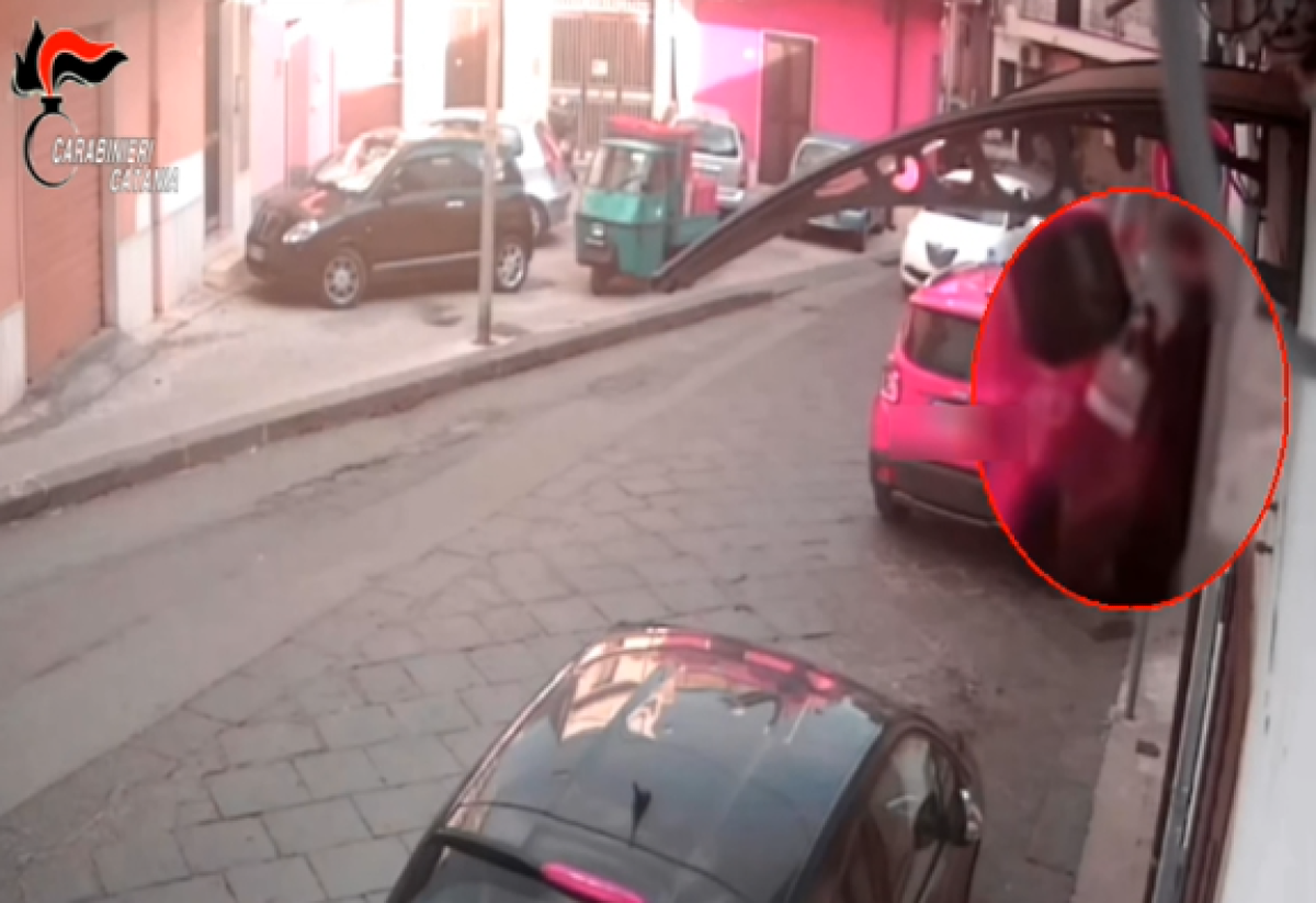 Catania: 17enne in comunità per truffa del 'falso finanziere', tre persone indagate - 