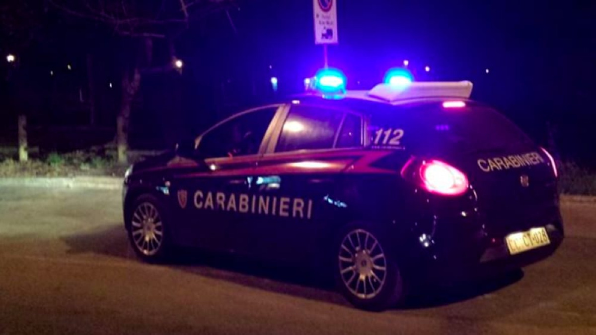 Sferracavallo: 24enne fugge a tutta velocità, poi denunciato dopo perquisizione domiciliare - 