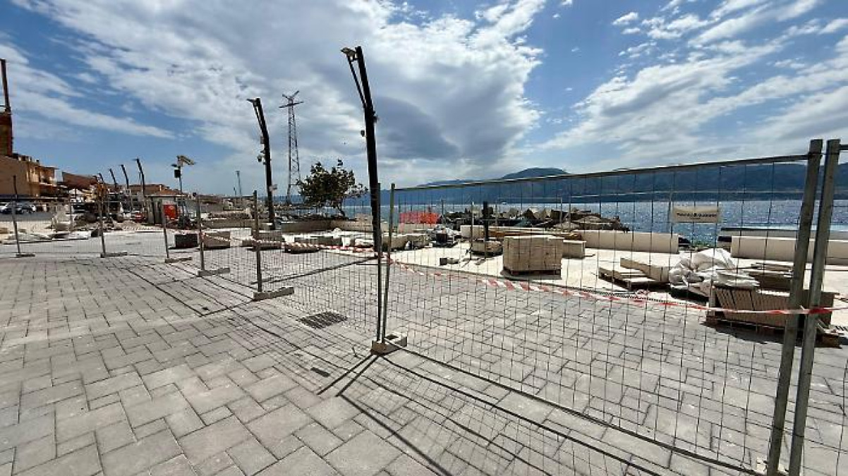 Torre Faro, lavori da 2,3 mln in ritardo: piazza dell'Angelo transennata e intervento da 1,07 mln - 