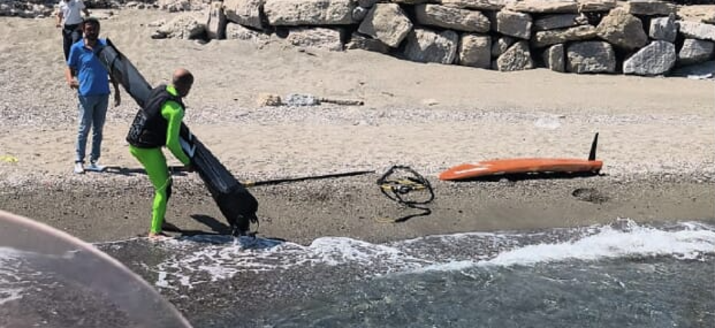 Surfista salvato nello Stretto: la motovedetta Gc A82 interviene alla Zona Falcata - 