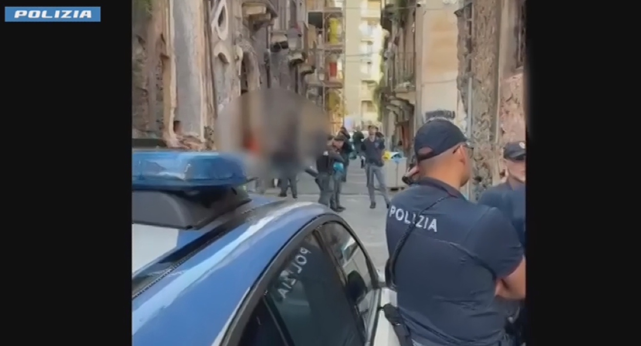 VIDEO - Maxi blitz a Catania: arresti, denunce e sequestri a San Berillo e San Cristoforo - 