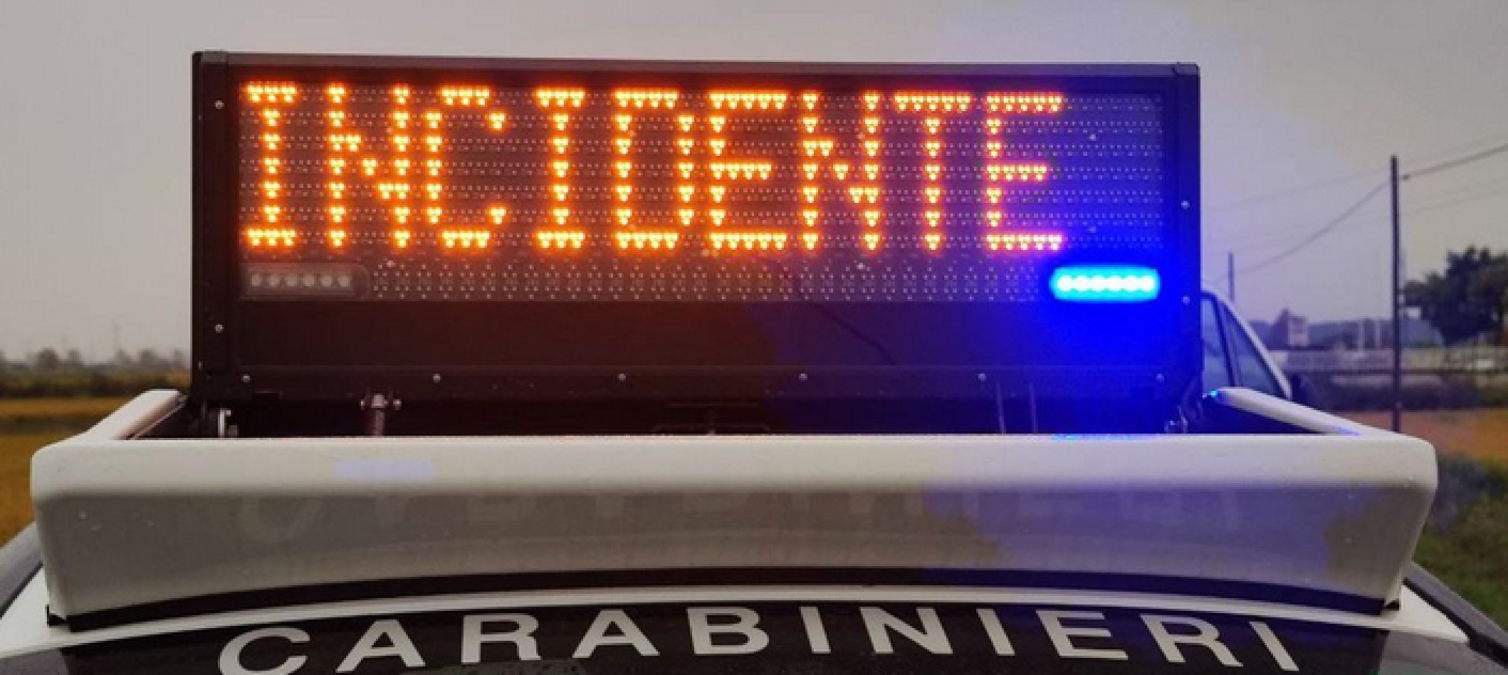 Incidente sulla SS417 a Belpasso: tre veicoli coinvolti, senso unico e ferito lieve - 