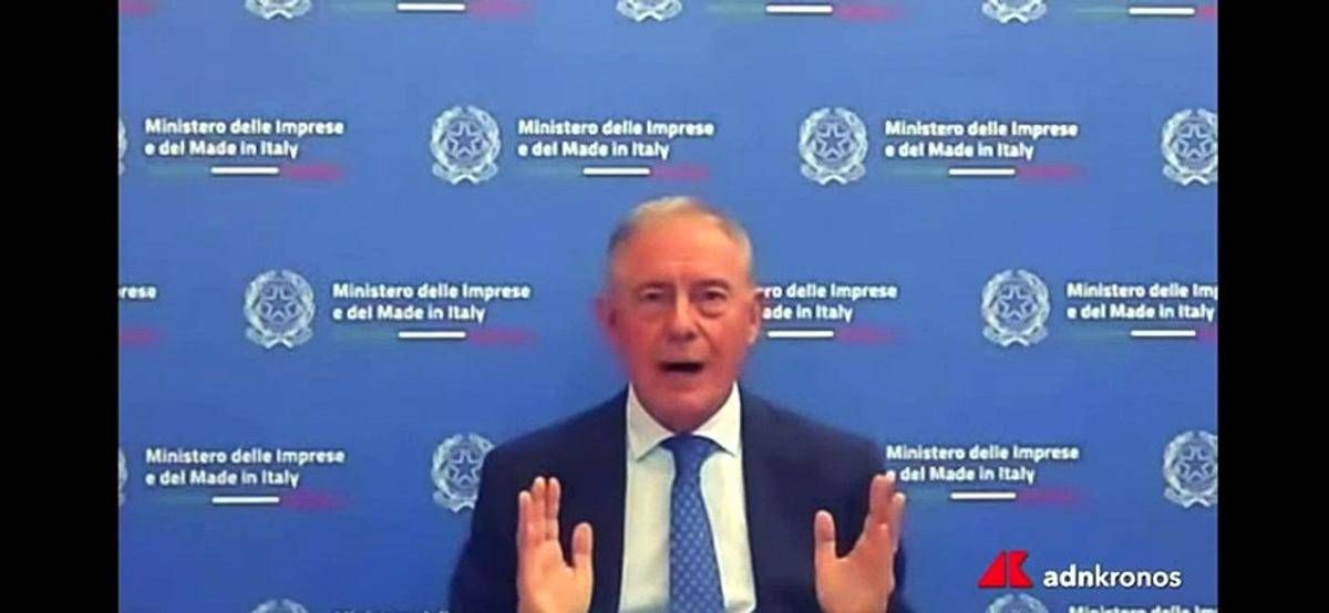 Voto anticipato, il no di Urso: "Abbiamo ancora quasi 18 mesi di governo" - 