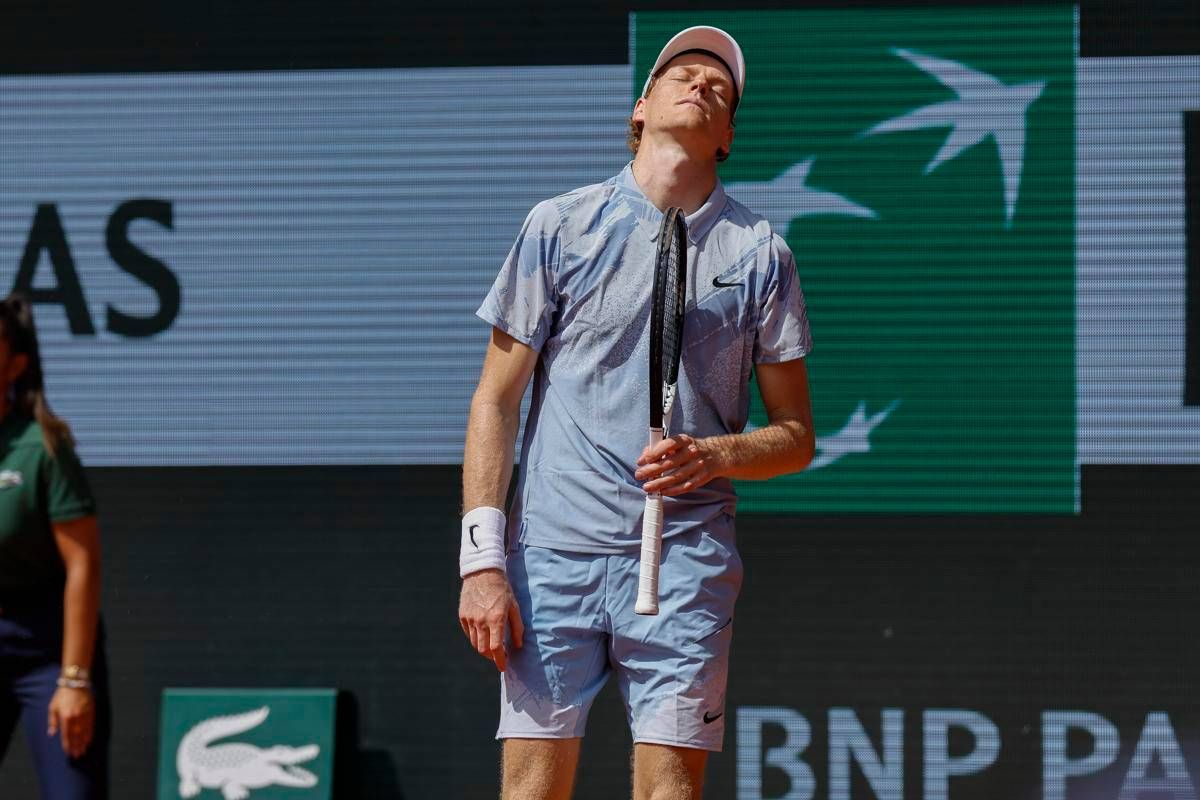 Sinner eliminato al Roland Garros, Binaghi: "Vicini a Jannik, sportività vale più del risultato" - 