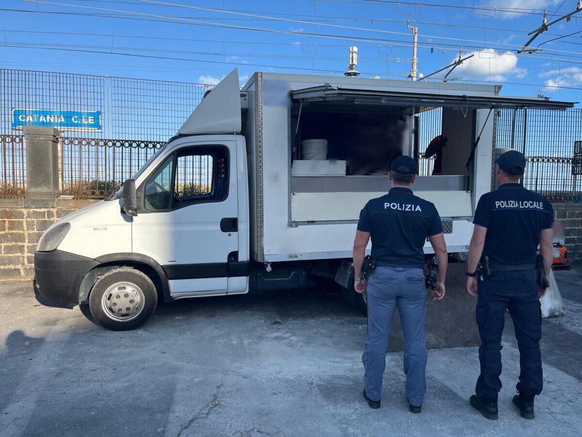 Polizia di Catania intensifica controlli: sanzioni per oltre 8.000 euro e sequestro di foodtruck non conforme - 