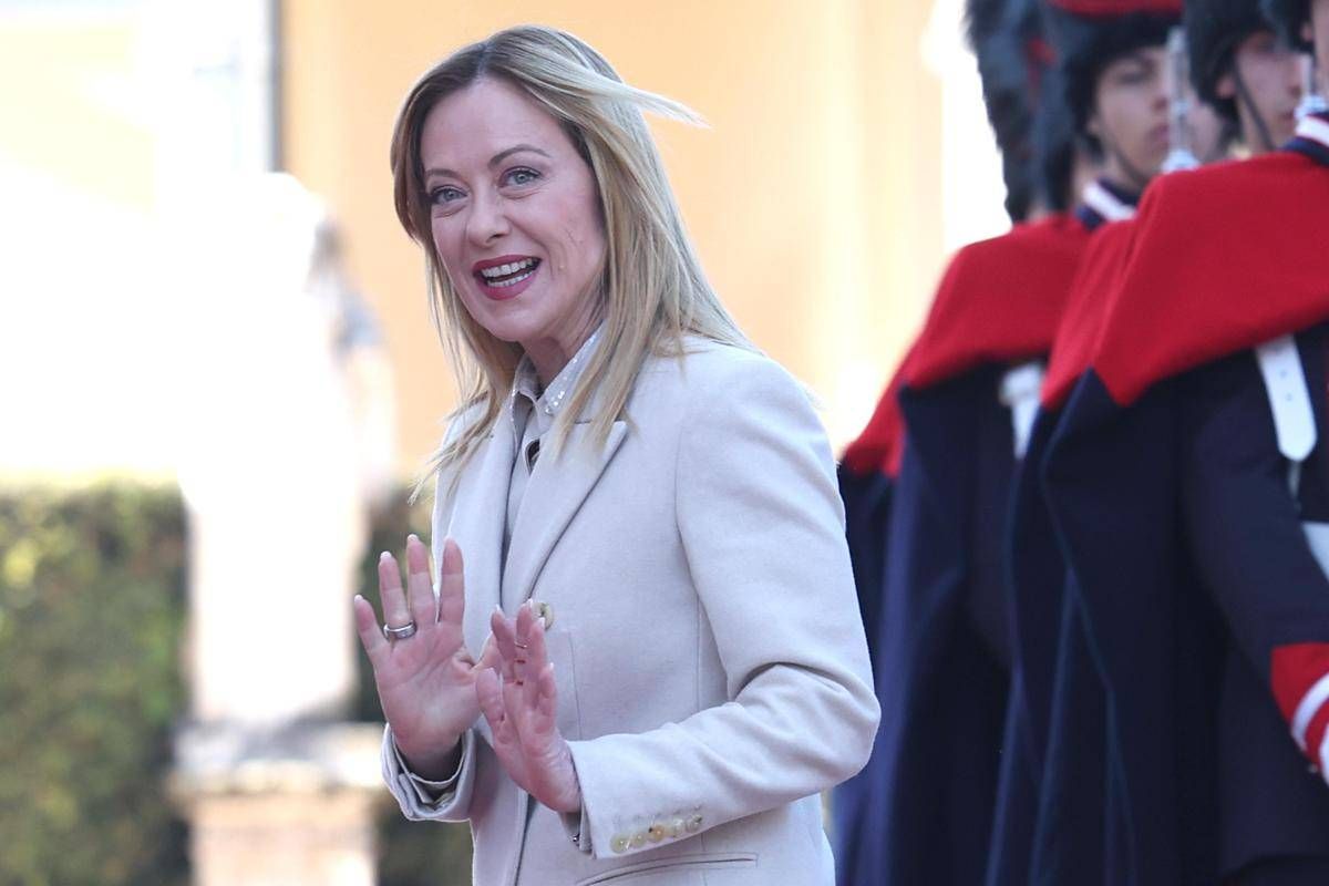 Governo, Meloni: "Da oggi diventa secondo più longevo della storia repubblicana, non traguardo ma responsabilità" - 