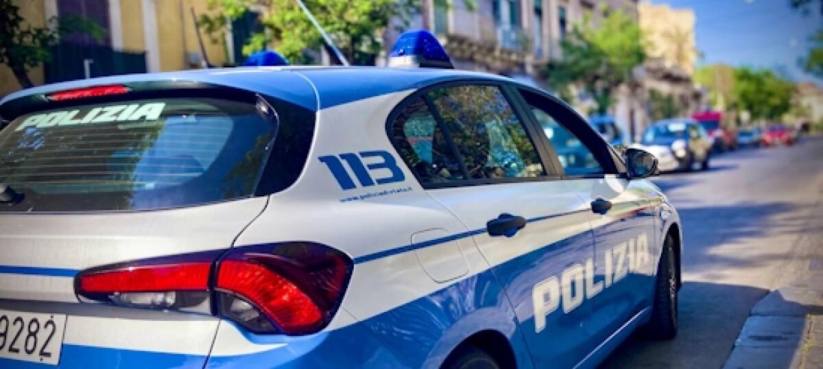 Polizia di Messina arresta due truffatori della "banda dei finti carabinieri" in azione contro un'anziana - 
