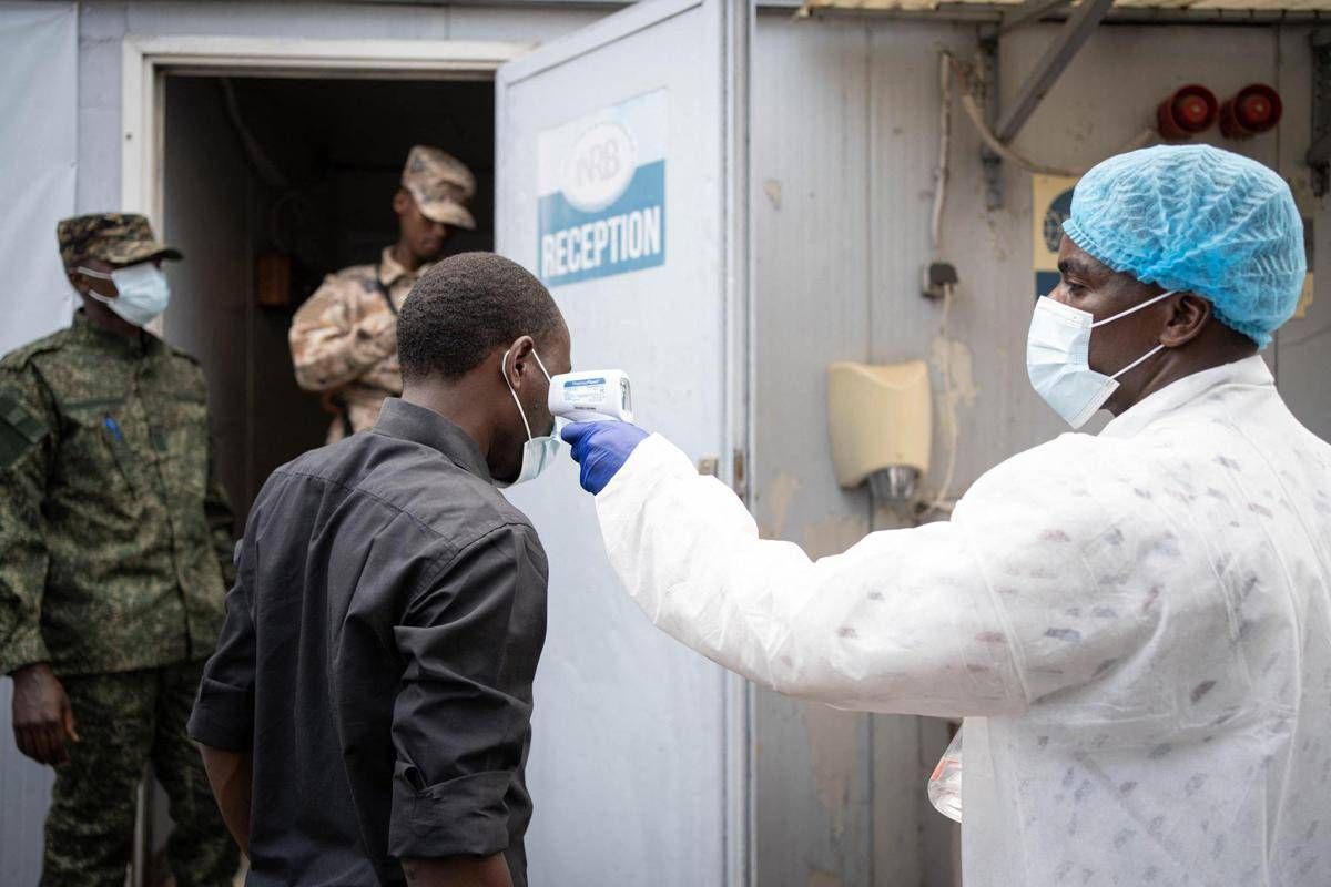 Il paziente zero, i primi test e i centinaia di casi sospetti: così è esplosa l'epidemia di Ebola - 