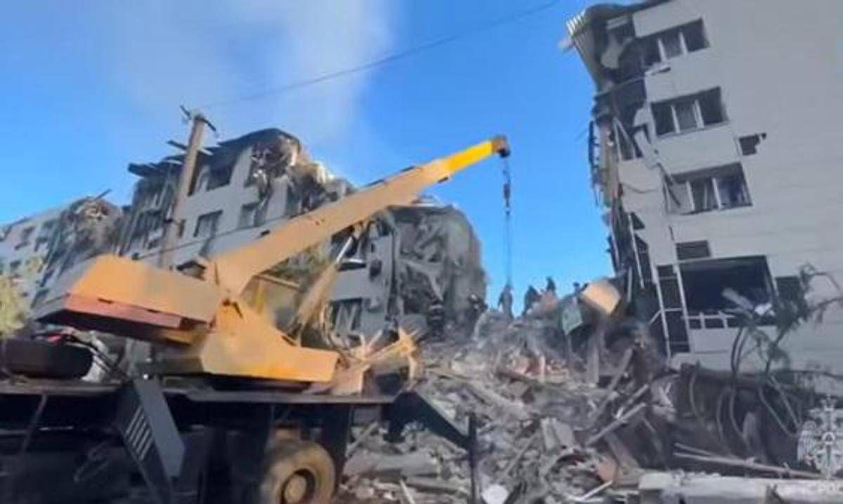 Putin prepara la risposta dopo il raid su Starobelsk: 16 morti, tra cui 4 bambini. Kiev colpisce in profondità la Russia - 