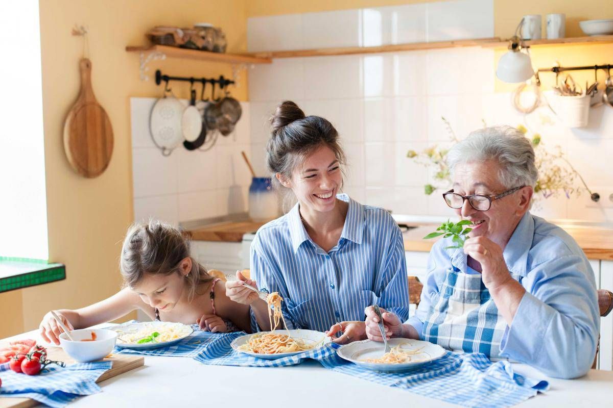 Italiani e longevità, "due italiani su tre sanno cosa fare, ma non si applicano" - 