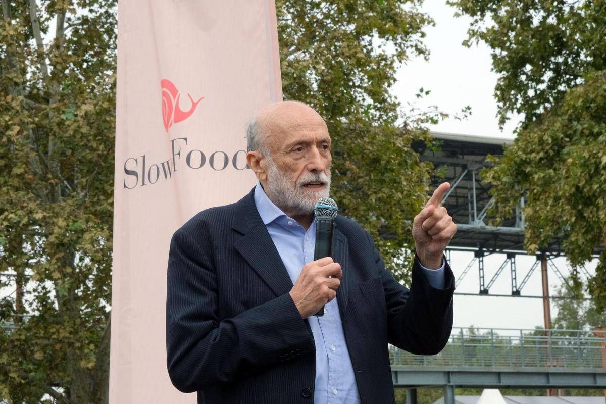 E' morto Carlo Petrini, addio al fondatore di Slow Food: aveva 76 anni - 