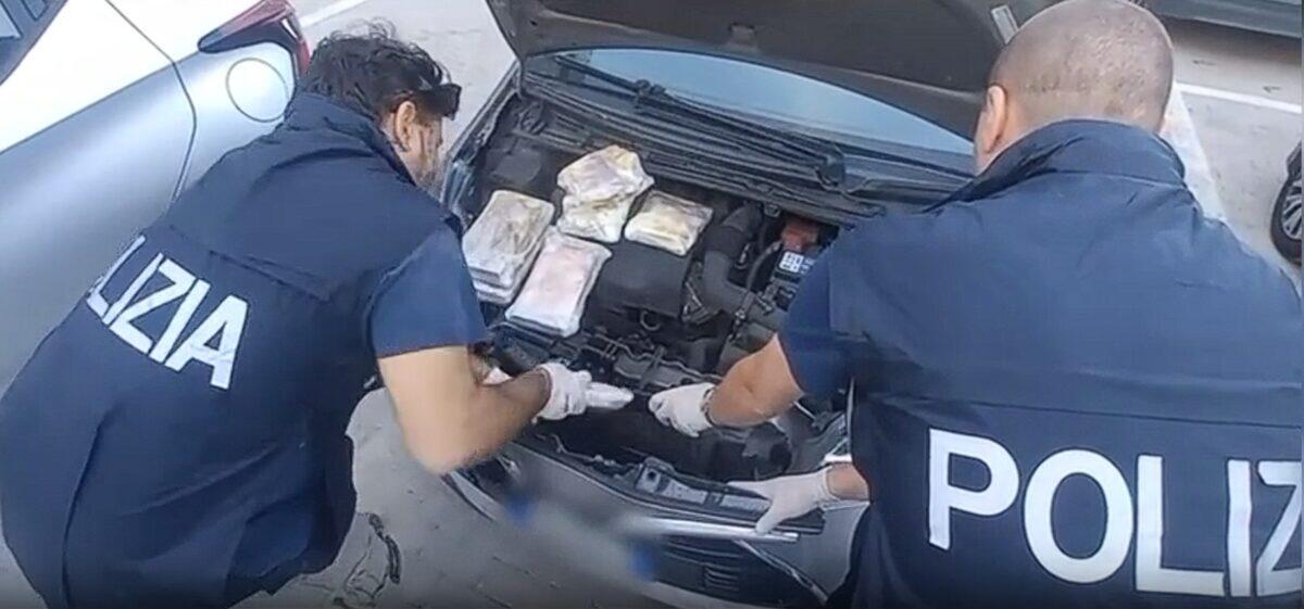 Sequestro di 28 chili di droga dalla Calabria: la Polizia di Catania arresta due corrieri - 