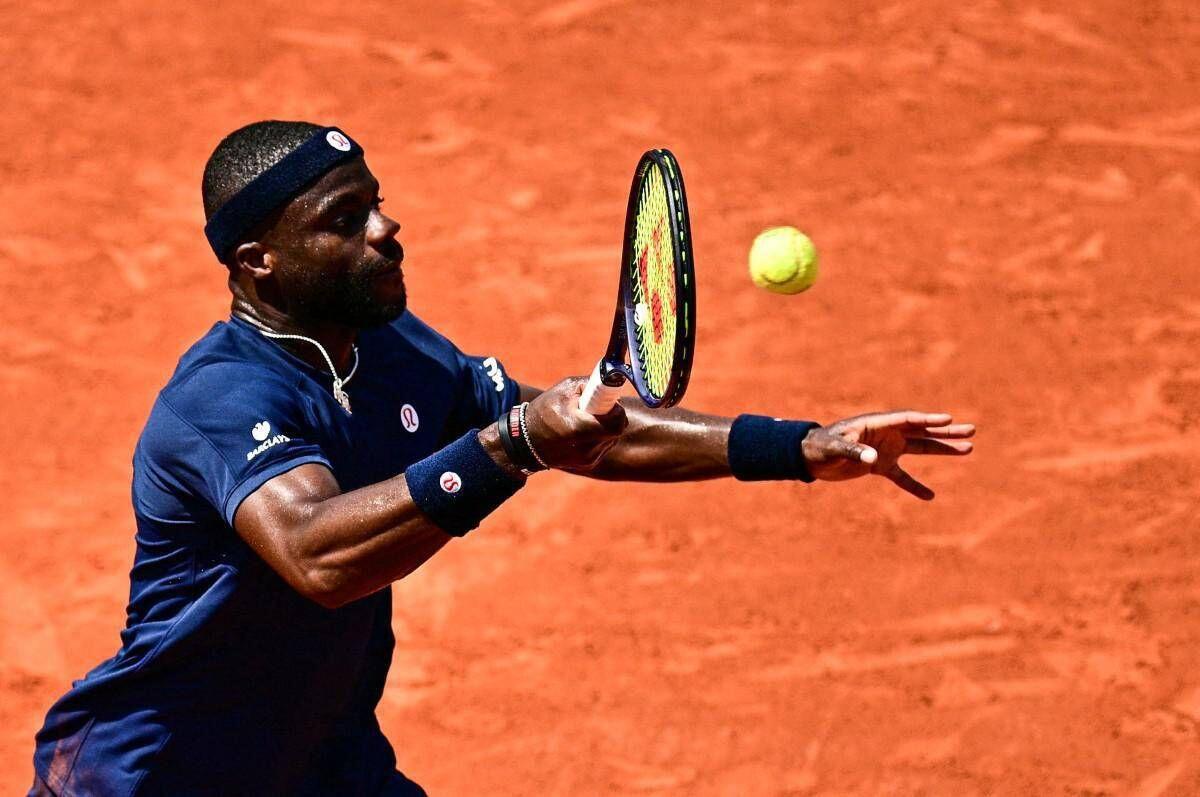 Roland Garros, rissa sfiorata tra Tiafoe e Faria: "Ti credi un duro?" - 