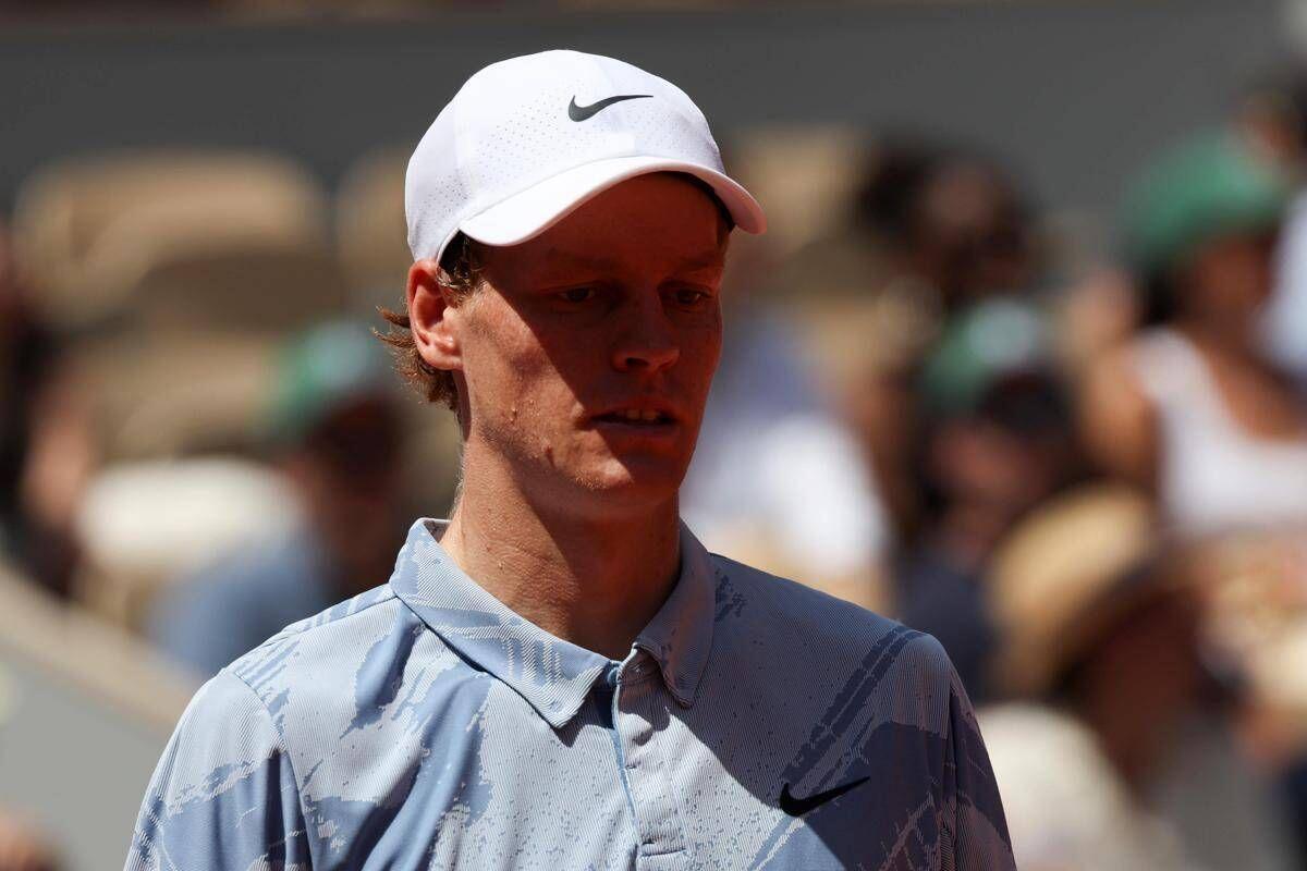 Sinner, e ora? Dal ko al Roland Garros al sogno del bis a Wimbledon, il programma di Jannik - 
