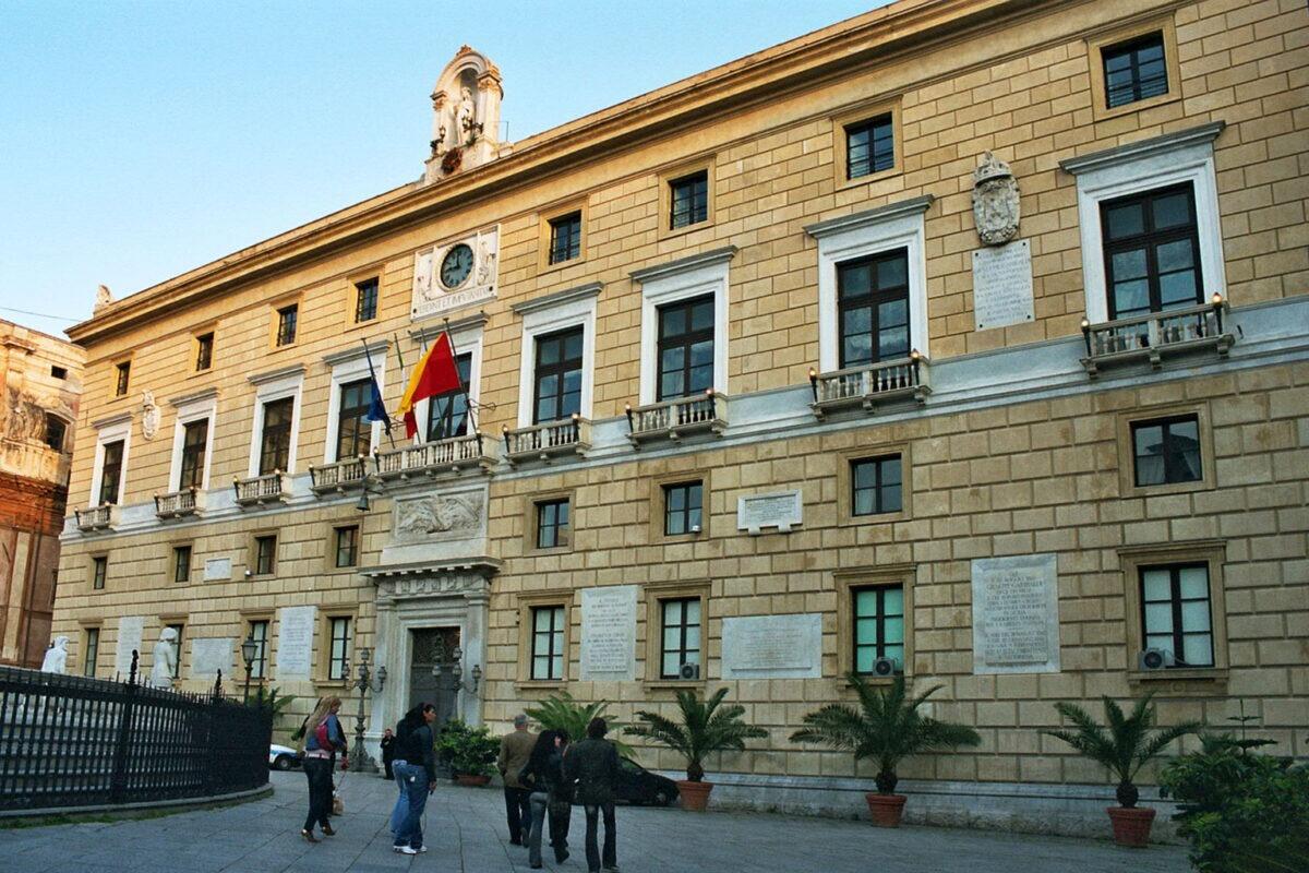Manutenzione del verde a Via Monti Iblei: Comune di Palermo avvia lavori attesi dalla comunità - 