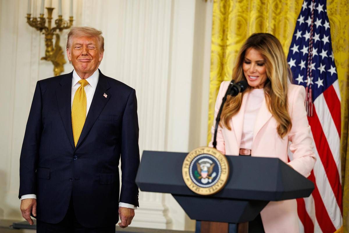 Melania Trump cita l''empatia' del marito: scattano le risate alla Casa Bianca - 