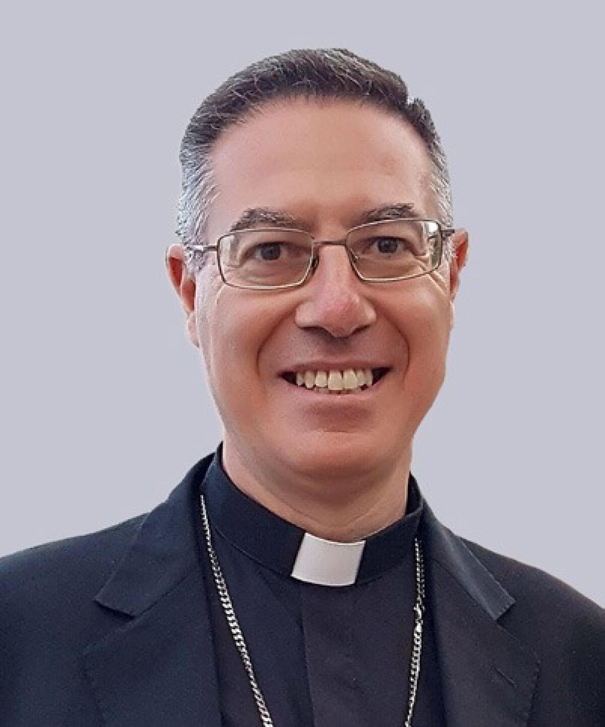 Nomina di Mons. Cesare Di Pietro a Vescovo di Locri-Gerace: Un Nuovo Capitolo per la Diocesi Calabrese - 