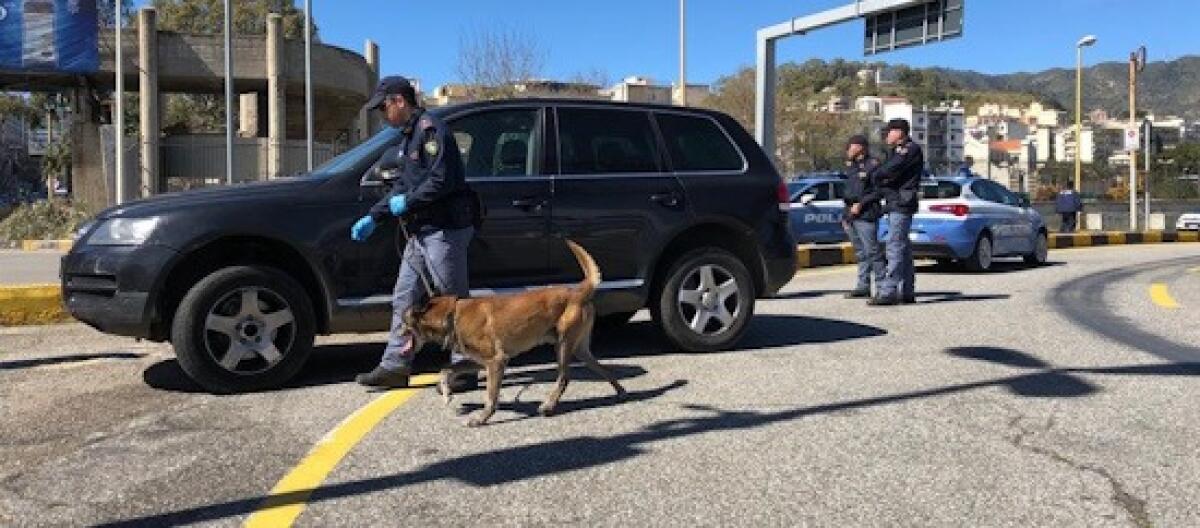 Polizia di Messina effettua sequestro di hashish e arresta ventunenne già ai domiciliari - 